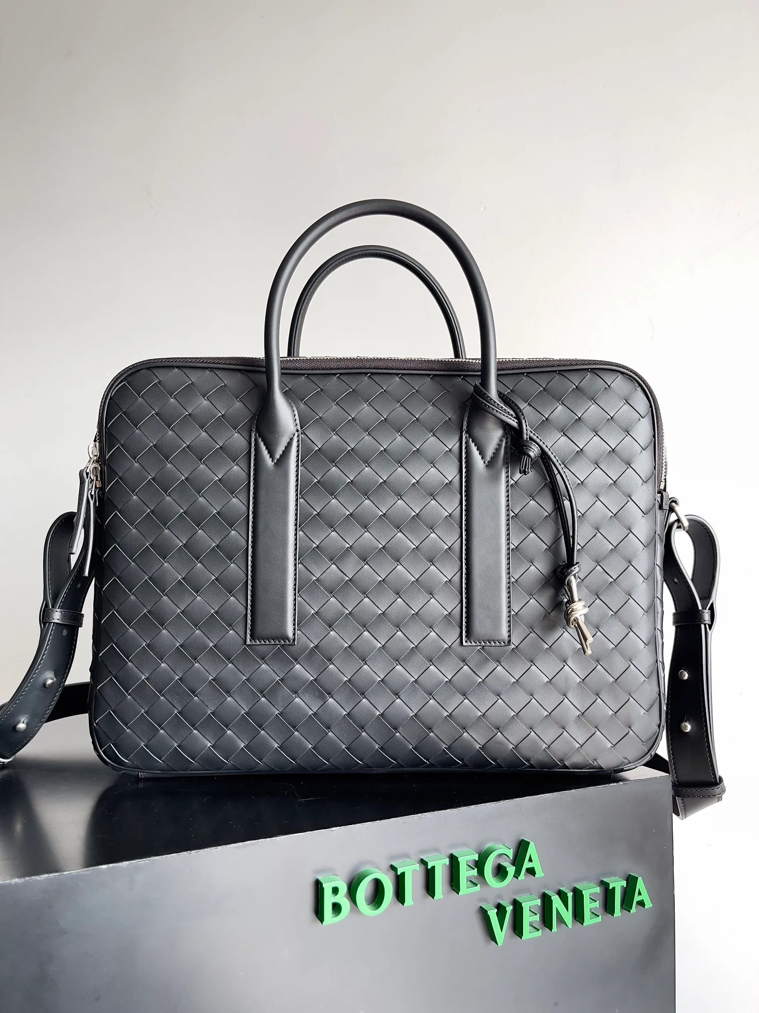 All categories 💚 Top version men’s bags 💚 BV 2026 official website new BV briefcase